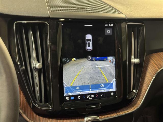 2023 Volvo XC60 Recharge T8 Plus Dark Theme
