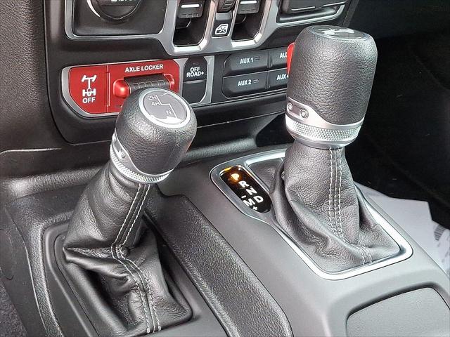 2025 Jeep Wrangler 4-Door Willys 4x4