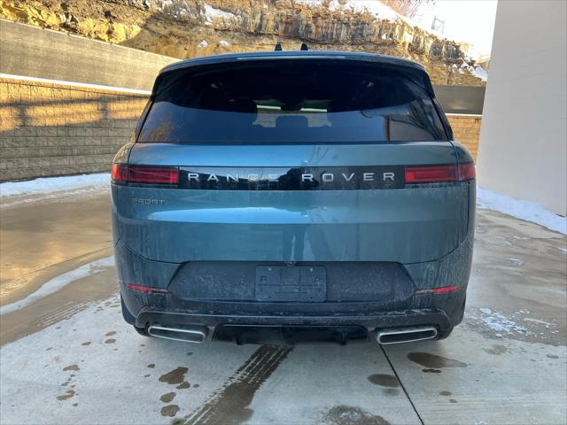 2025 Land Rover Range Rover Sport P360 SE