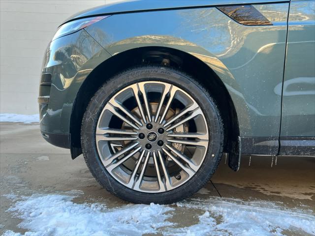 2025 Land Rover Range Rover Sport P360 SE