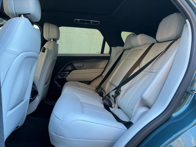 2025 Land Rover Range Rover Sport P360 SE