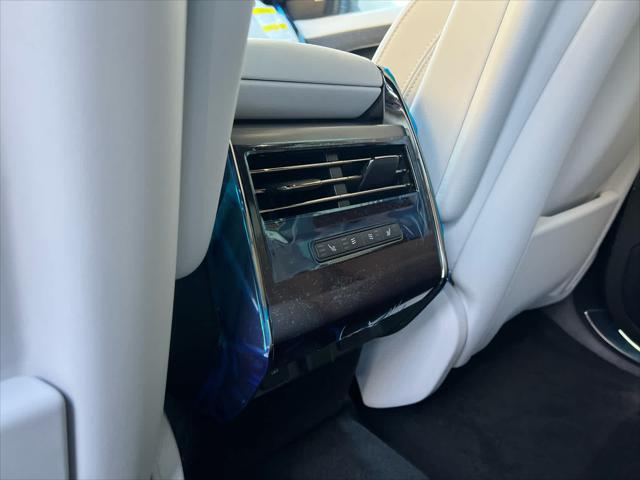 2025 Land Rover Range Rover Sport P360 SE