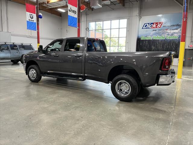 2026 RAM Ram 3500 RAM 3500 TRADESMAN CREW CAB 4X4 8 BOX