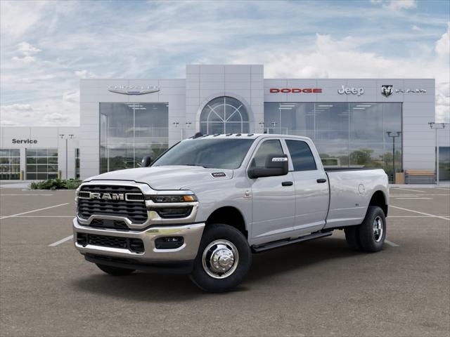 2026 RAM Ram 3500 RAM 3500 TRADESMAN CREW CAB 4X4 8 BOX