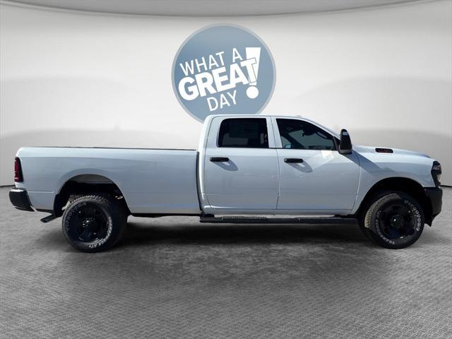 2026 RAM Ram 2500 RAM 2500 TRADESMAN CREW CAB 4X4 8 BOX