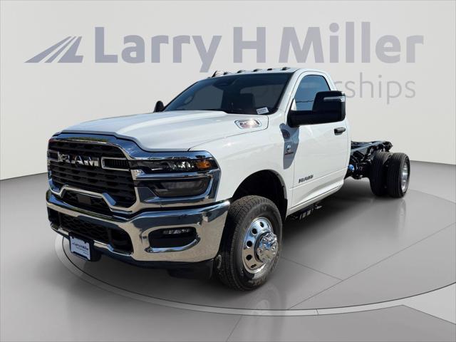 2026 RAM 3500 Chassis RAM 3500 BIG HORN CHASSIS REGULAR CAB 4X4 84 CA