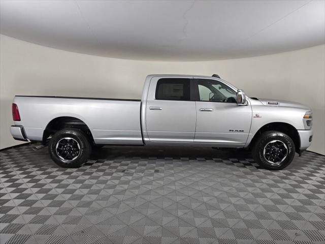 2026 RAM Ram 3500 RAM 3500 LARAMIE CREW CAB 4X4 8 BOX