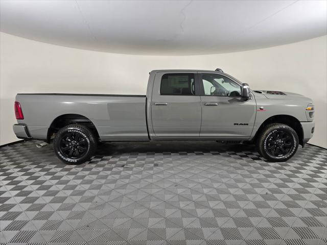 2026 RAM Ram 3500 RAM 3500 LARAMIE CREW CAB 4X4 8 BOX