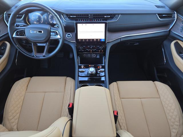 2025 Jeep Grand Cherokee GRAND CHEROKEE SUMMIT 4X4