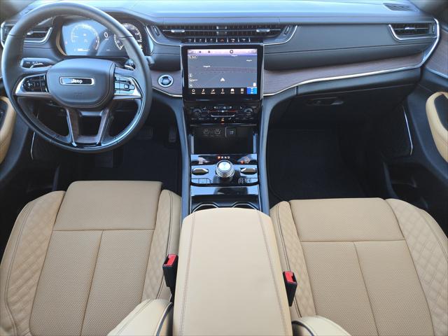 2025 Jeep Grand Cherokee GRAND CHEROKEE SUMMIT 4X4