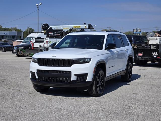 2025 Jeep Grand Cherokee GRAND CHEROKEE L ALTITUDE X 4X4