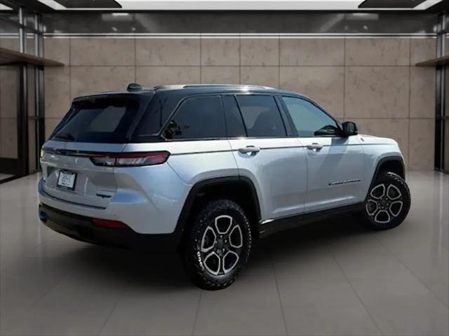 2024 Jeep Grand Cherokee Trailhawk