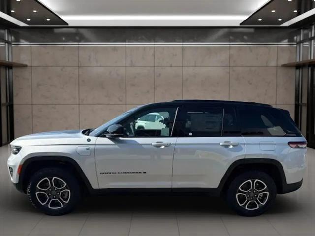2024 Jeep Grand Cherokee Trailhawk