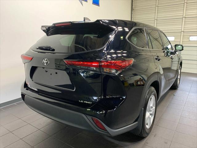 2022 Toyota Highlander LE