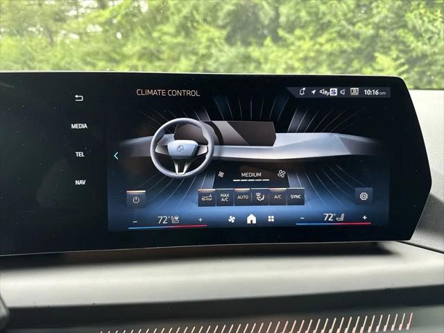 2025 BMW Coupe xDrive
