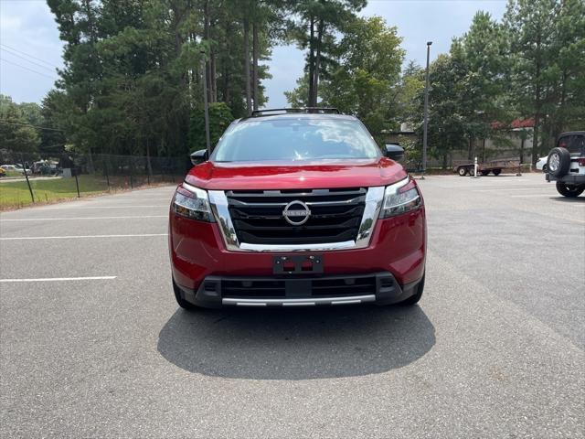 2024 Nissan Pathfinder SL 4WD