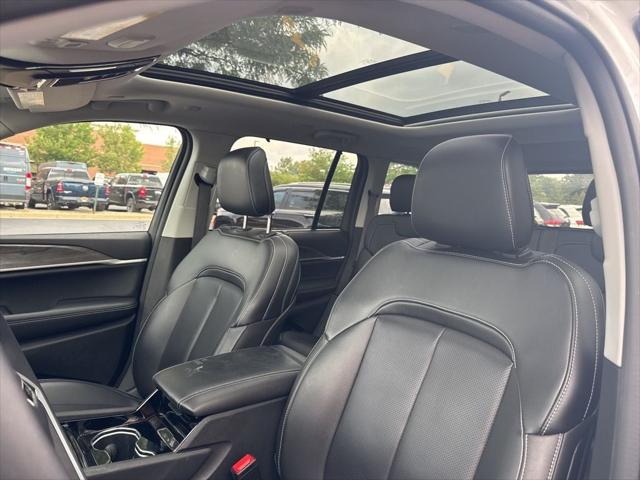 2022 Jeep Grand Cherokee Limited 4x4 2022 Jeep Grand Cherokee Limited 4x4