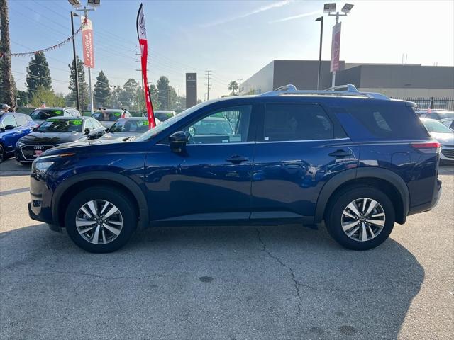 2025 Nissan Pathfinder SL FWD