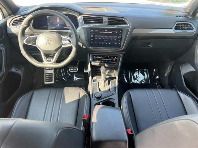2022 Volkswagen Tiguan 2.0T SE R-Line Black