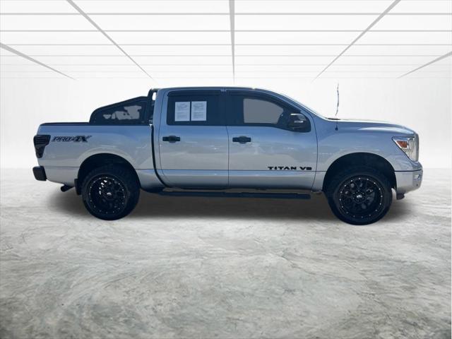 2020 Nissan TITAN Crew Cab SV 4x2