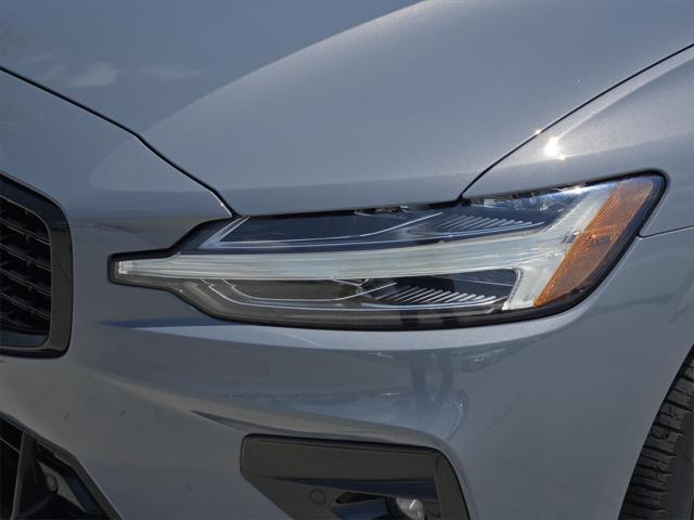 2022 Volvo S60 B5 Momentum