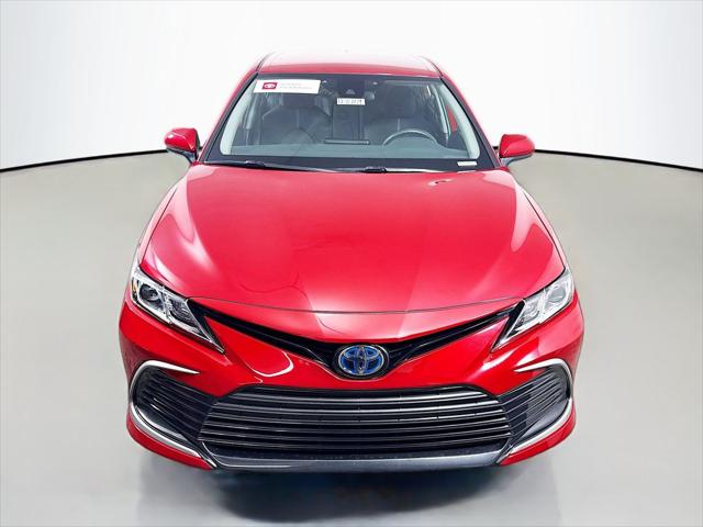 2024 Toyota Camry Hybrid LE