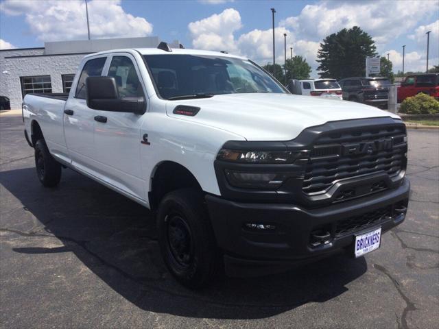 2025 RAM 2500 Tradesman Crew Cab 4x4 8 Box