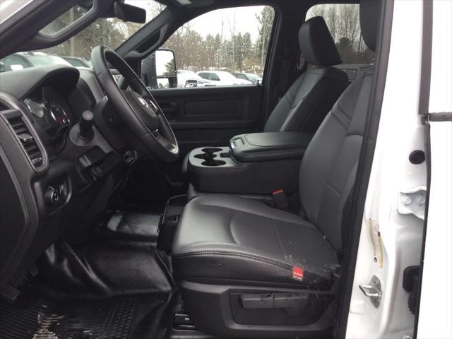 2025 RAM 2500 Tradesman Crew Cab 4x4 8 Box