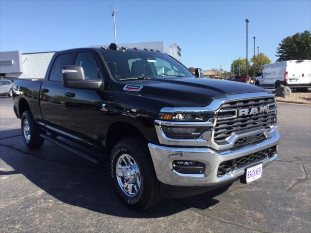 2025 RAM 2500 Tradesman Crew Cab 4x4 64 Box