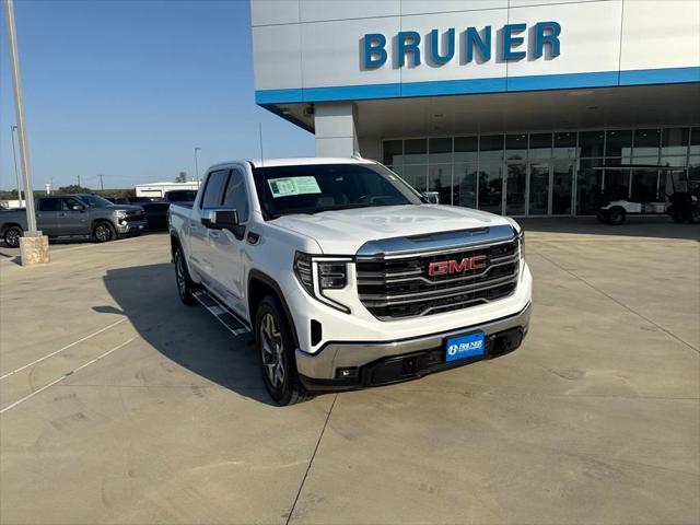 2022 GMC Sierra 1500 4WD Crew Cab Short Box SLT