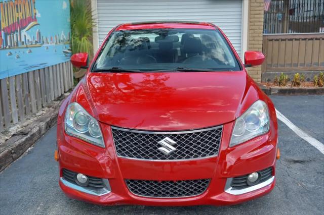 2013 Suzuki Kizashi Sport SLS