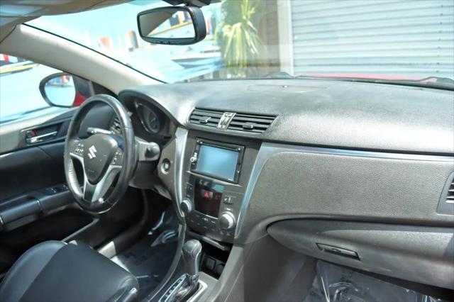 2013 Suzuki Kizashi Sport SLS