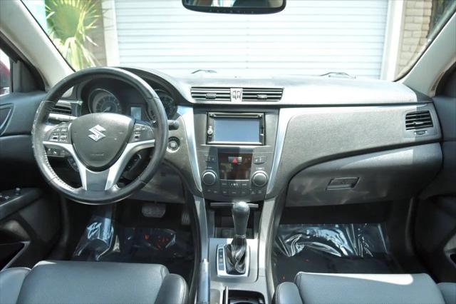 2013 Suzuki Kizashi Sport SLS