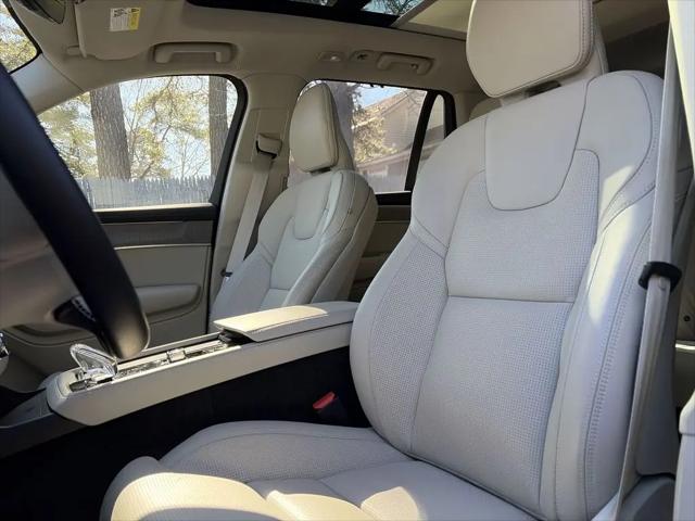 2026 Volvo XC90 Ultra, B6 AWD Gas (mild hybrid), Gasoline, Bright, 7 Seats
