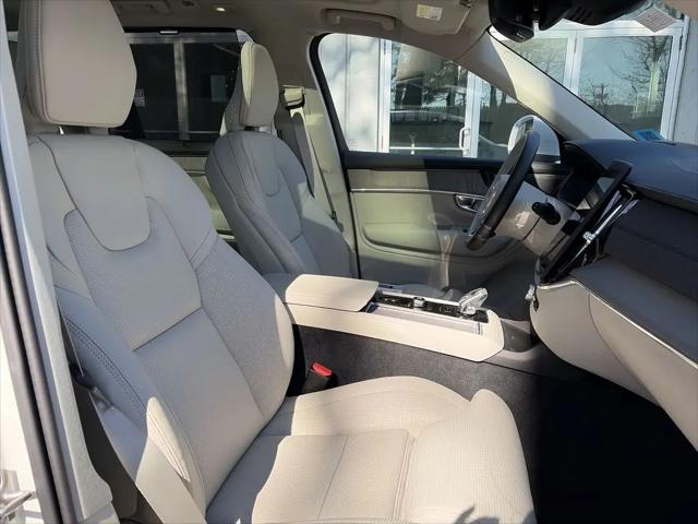 2026 Volvo XC90 Ultra, B6 AWD Gas (mild hybrid), Gasoline, Bright, 7 Seats