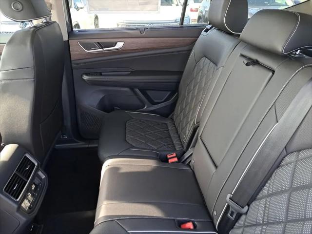 2025 Volkswagen Atlas 2.0T SEL Premium R-Line