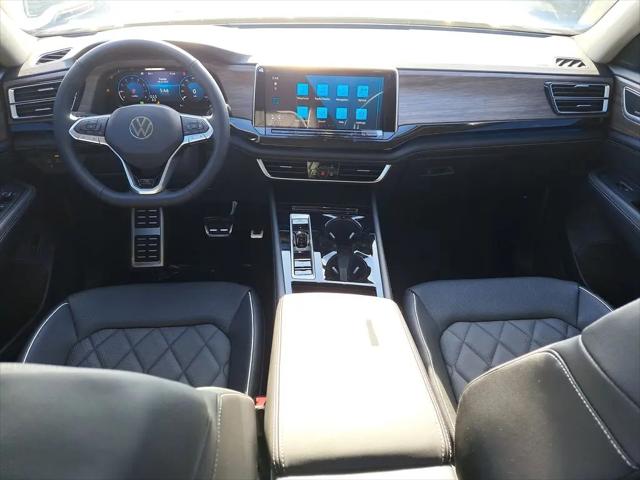2025 Volkswagen Atlas 2.0T SEL Premium R-Line