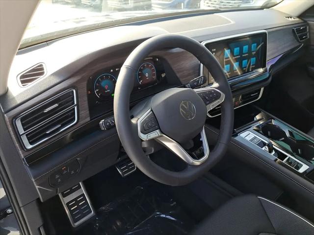 2025 Volkswagen Atlas 2.0T SEL Premium R-Line