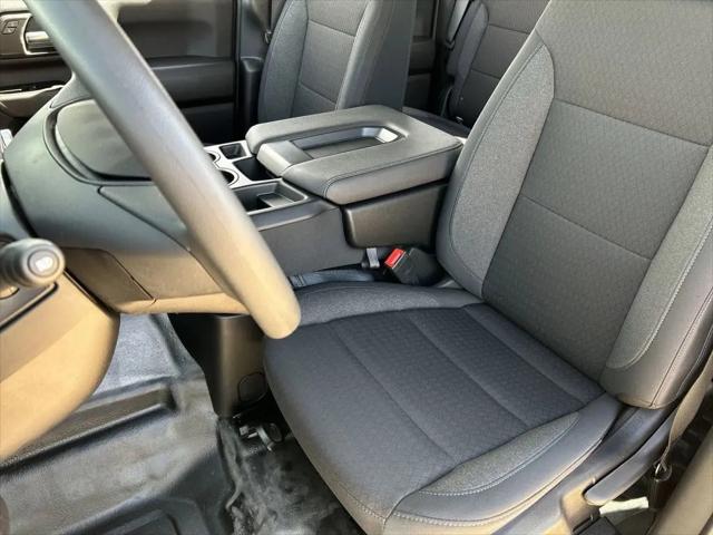 2025 GMC Sierra 2500HD 2WD Double Cab Standard Bed SLE