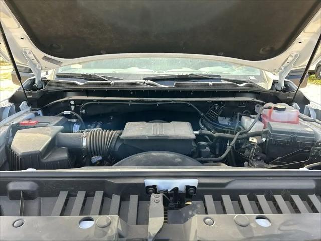 2025 GMC Sierra 2500HD 2WD Double Cab Standard Bed SLE