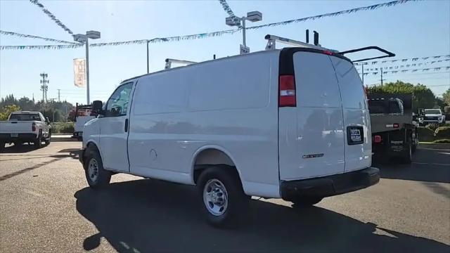 2025 Chevrolet Express Cargo Van RWD 2500 Regular Wheelbase WT