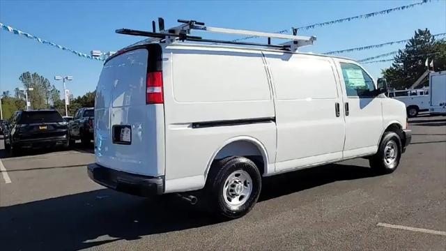 2025 Chevrolet Express Cargo Van RWD 2500 Regular Wheelbase WT
