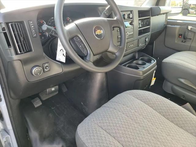 2025 Chevrolet Express Cargo Van RWD 2500 Regular Wheelbase WT