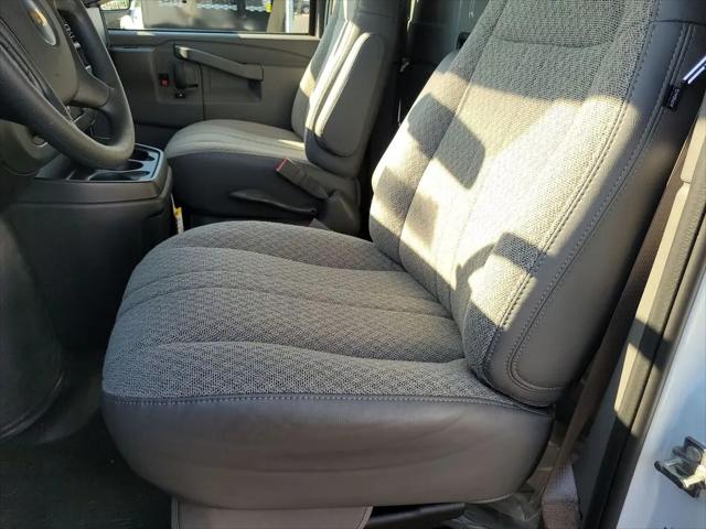 2025 Chevrolet Express Cargo Van RWD 2500 Regular Wheelbase WT