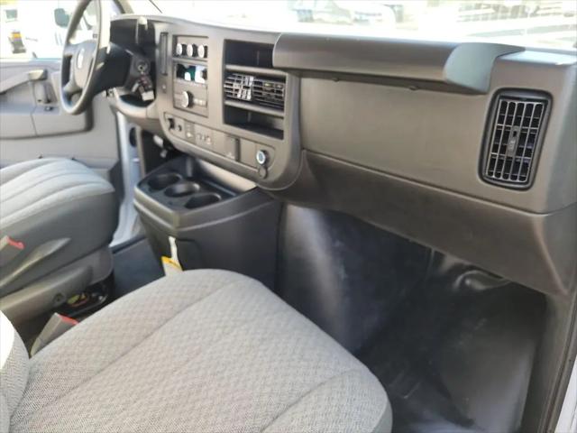 2025 Chevrolet Express Cargo Van RWD 2500 Regular Wheelbase WT