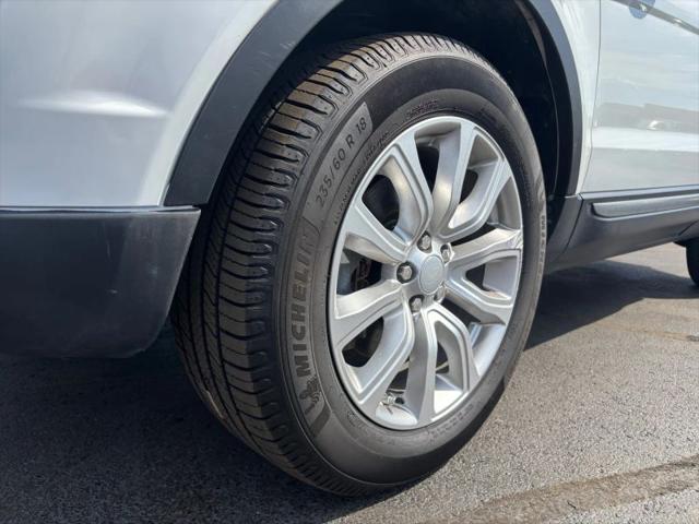 2019 Land Rover Range Rover Evoque SE Premium