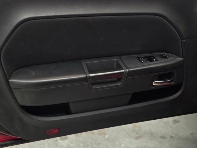 2012 Dodge Challenger SXT
