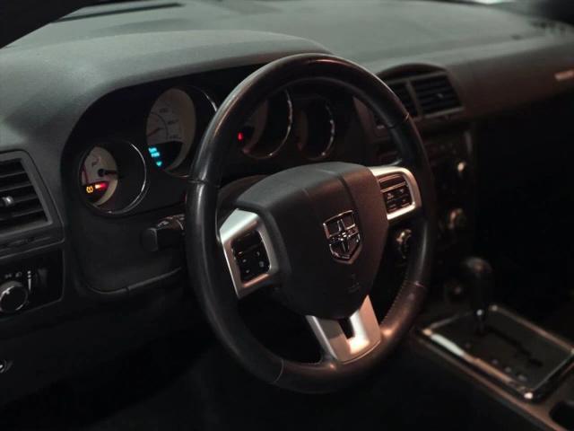 2012 Dodge Challenger SXT