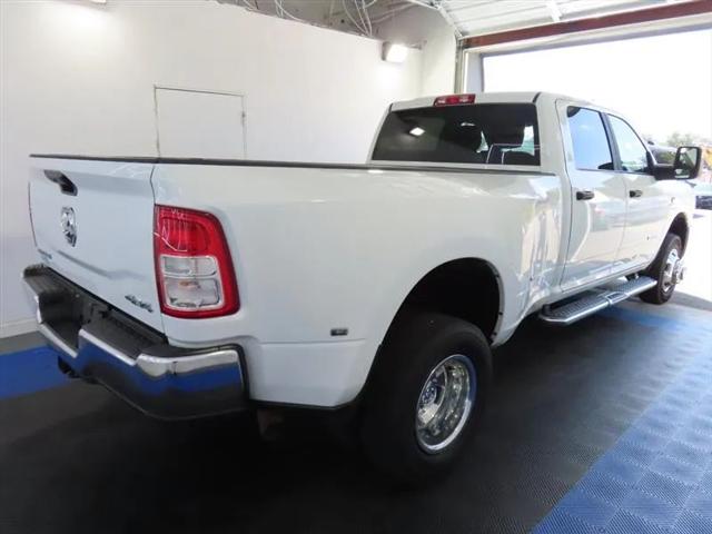 2024 Ram 3500 Big Horn Crew Cab 4x4 8' Box