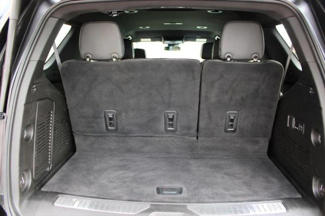 2023 GMC Yukon 4WD Denali